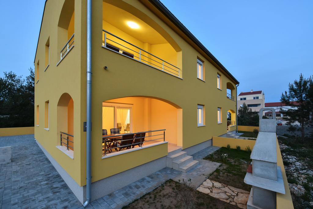 Apartments Ana Vrsi Exterior photo