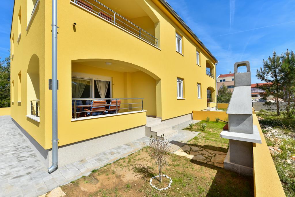 Apartments Ana Vrsi Exterior photo