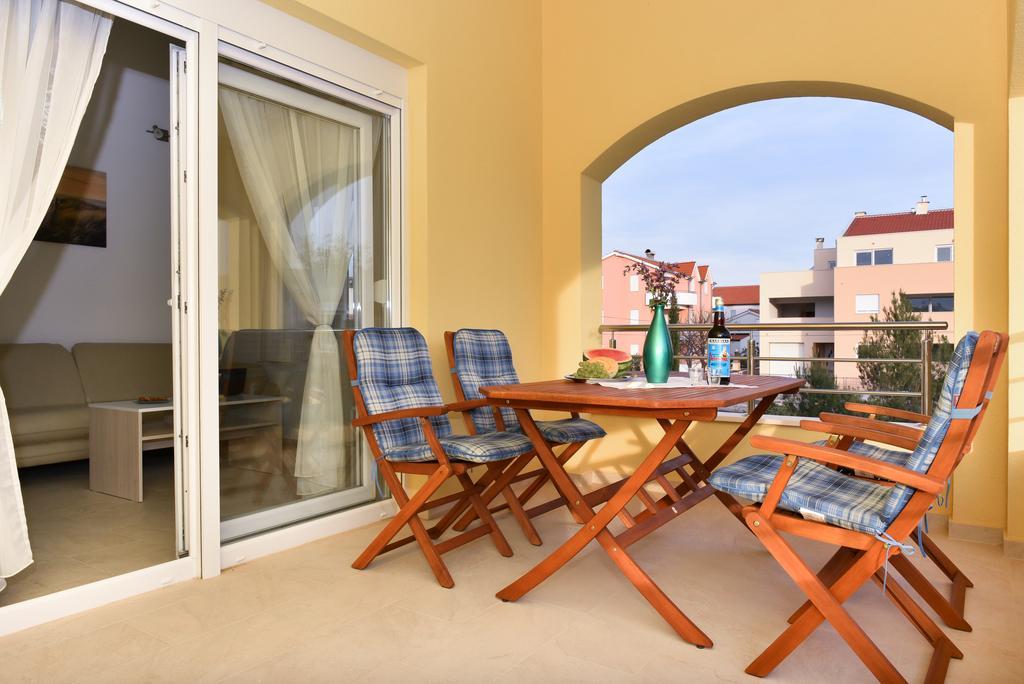 Apartments Ana Vrsi Exterior photo