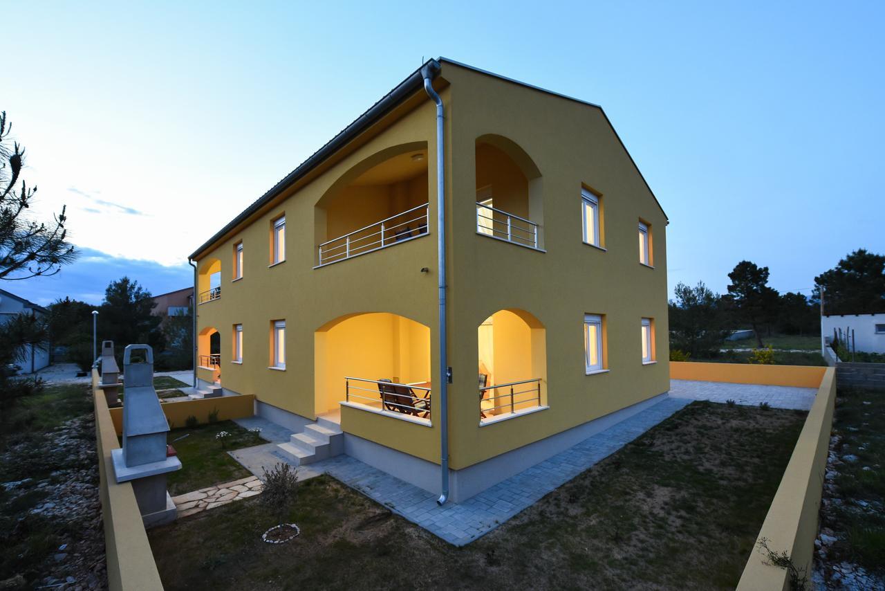 Apartments Ana Vrsi Exterior photo